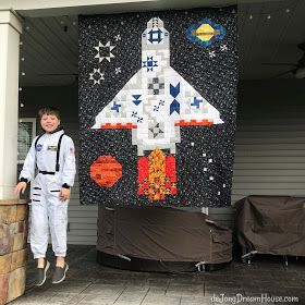 Space Quilt, Mystery Quilt, Quilt Festival, Quilt Block Tutorial, Boy Quilts, Scrappy Quilts, Space Shuttle, Quilting Crafts, Paper Piecing