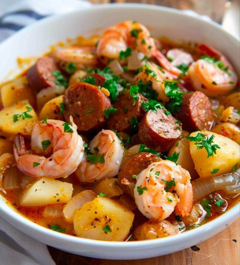 Sausage And Shrimp Recipes, Smothered Potatoes, Sausage Potato Casserole, Sausage Potato Soup, Shrimp And Sausage, Sausage Recipes For Dinner, Sausage Ingredients, White Bean Soup Recipes, Sausage Stew