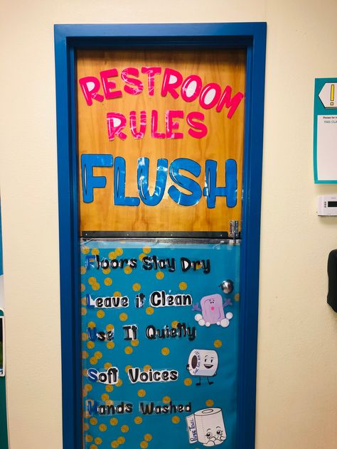 Blues Clues Classroom Theme, Bathroom Door Ideas, Preschool Classroom Themes, Preschool Classroom Setup, Blue Clues, Classroom Bathroom, Toilet Doors, Theme Bathroom, Classroom Doors