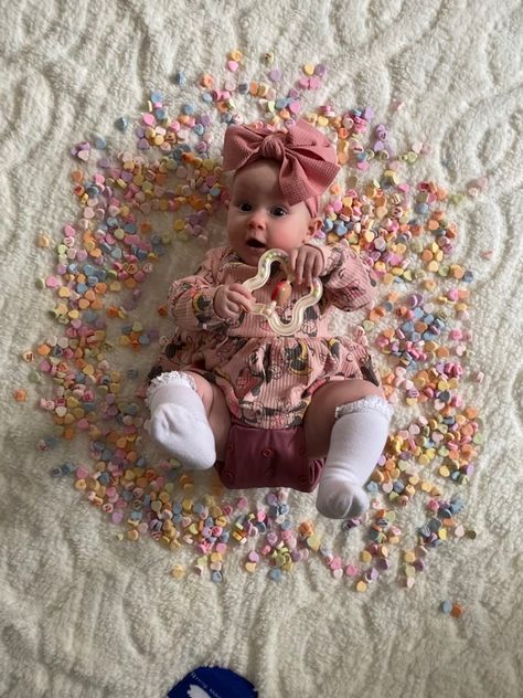 Valentines Candy Photoshoot, Candy Heart First Birthday, Valentine’s Day Newborn Photo Shoot, Candy Heart Baby Photo, Valentines Baby Photoshoot, New Born Baby Girl Photoshooting Valentine, Candy Photoshoot, Sweetheart Candy, Conversation Hearts Candy