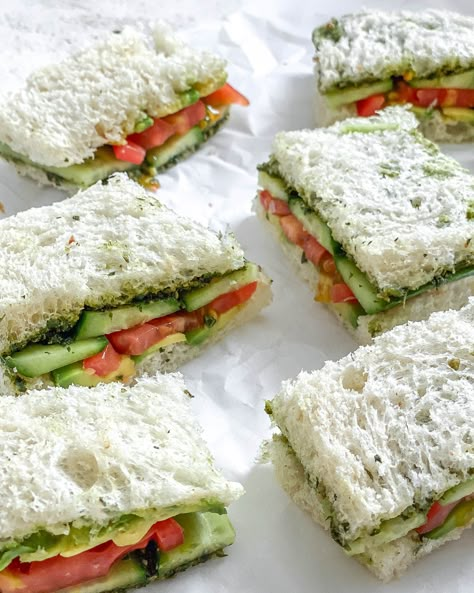 Vegan Tea Sandwiches - Food Sharing Vegan Vegan Tea Sandwiches, Vegan Strawberry Shortcake, Tea Sandwich, Vegan Appetizers Recipes, Tea Party Sandwiches, Summer Sandwiches, Vegan Party Food, Vegas Food, Vegan Party