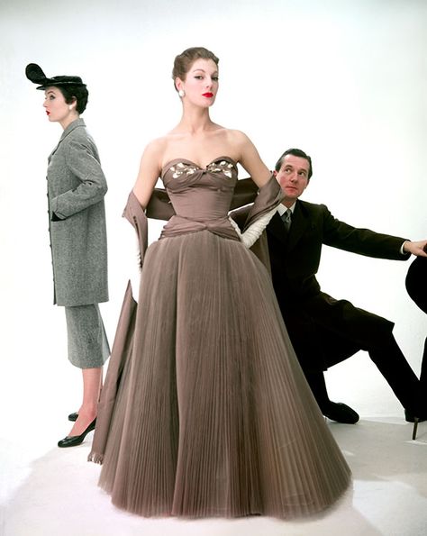 1953 Fashion, Fiona Campbell, Norman Parkinson, Fashion 1950, 1960 Fashion, Hardy Amies, His Clothes, 1950 Fashion, English Fashion