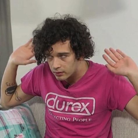 Matty 1975, Matthew Healy, Matt Healy, Matty Healy, 80s Bands, The 1975, Light Of My Life, How To Get Money, Pretty Men