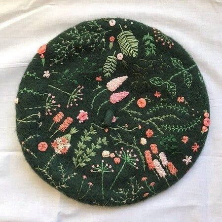 Beret Embroidery, Embroidery Beret, Beret Design, Embroidered Beret, Cute Beret, Hats Embroidery, Dmc Embroidery, Embroidery Threads, Flamingo Pattern