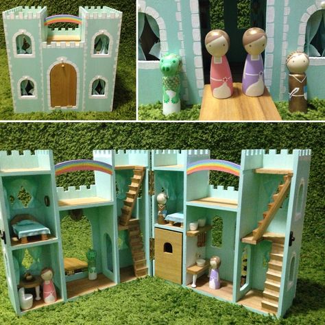 Peg people castle Doll Patterns Free Sewing, Castle Dollhouse, Castle Crafts, Castle Project, House Castle, Castle Ideas, Cardboard Dollhouse, Wooden Castle, Toy Castle