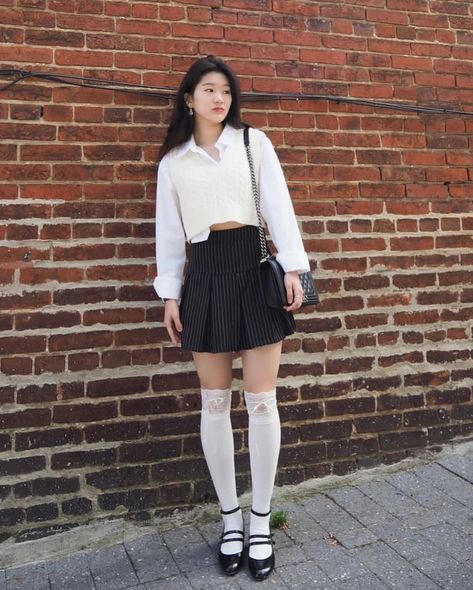 feel the warm spring breeze in NY🍃~ the gorgeous @haein_e_e with our gorgeous lace up cotton over the knee socks 🌸 Tall Socks, Spring Breeze, Over The Knee Socks, Warm Spring, Asian Outfits, Knee Socks, Book Inspiration, Over The Knee, The Knee