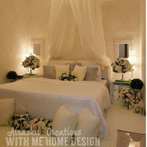 Wedding Bedroom Decoration Romantic, Bilik Pengantin, Wedding Night Bedroom, Wedding Bedroom Decoration, Bridal Room Decor, Wedding Night Room Decorations, Quirky Kitchen Decor, Night Decor, Wedding Bedroom