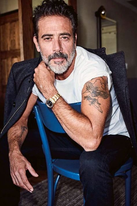 Jeffrey Dean Morgan photographed by Eric Ray Davidson - Interview Magazine (Oct. 2016) Jeffery Dean Morgan Young Photos, Jeffrey Dean Morgan 90s, Jeffery Dean Morgan Aesthetic, Jeff Dean Morgan, Jeffrey Morgan, Negan Smith, Jeffery Dean, Cello Music, John Winchester