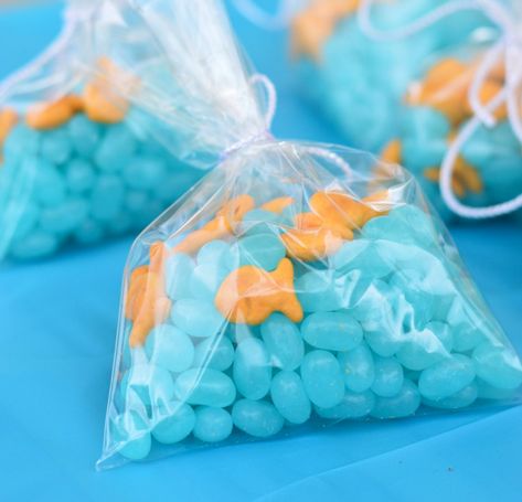 Mermaid Birthday Party Food, Underwater Birthday, Nemo Birthday Party, Finding Nemo Birthday, Ariel Birthday Party, Nemo Birthday, Ocean Birthday Party, Mermaid Birthday Party Decorations, Fishing Birthday Party