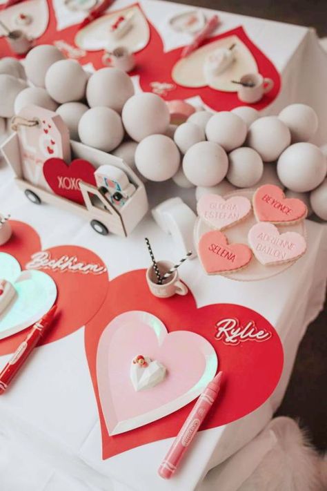 Xo Themed Party, Xoxo Party Theme, Balloon Garland Centerpiece, Valentine's Day Heart Bracelet For Party, Heart-shaped Beaded Bracelets For Valentine's Day Party, Heart-shaped Charm Bracelet For Valentine's Day Party, Valentines Party Decor, Heart Cakes, Valentine's Day Party