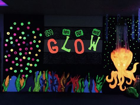 Glow With God Trunk Or Treat, Glow Trunk Or Treat, Glow Trunk Or Treat Ideas, Trunk Or Treat Ideas, Vbs Crafts, Treat Ideas, Trunk Or Treat, Fall Festival, Favorite Holiday