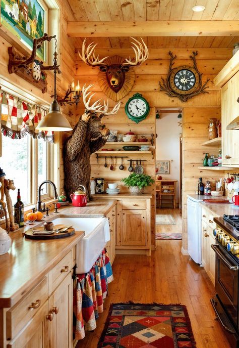 Rustic Kitchen Branch Shelves, Traditional Rustic Kitchen, Copper Kitchen Accents, Rustic Chic Kitchen, Rustic Kitchen Ideas, Artisan Kitchen, Reclaimed Wood Kitchen, Comfortable Kitchen, Brick Kitchen