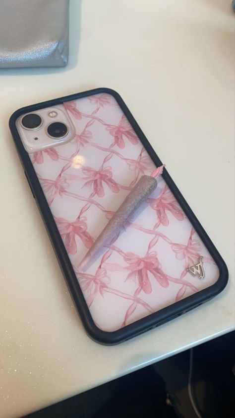 Casetify Iphone Case, Wildflower Phone Cases, Princess Vibes, Creative Iphone Case, Ios Ideas, Pretty Pens, Pretty Pink Princess, Pink Lifestyle, Wildflower Cases