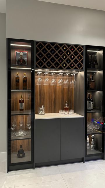 Small Bar Cabinets For Home, Bar Ideas For Home Small, Corner Bar Ideas For Home, Home Bar Designs Small, Corner Bar Ideas, Bar Wall Design, Wine Cabinet Design, Small Bar Cabinet, Home Wine Bar