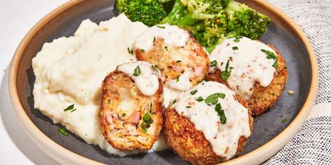 Chicken Cordon Bleu Meatballs Everything Chicken, Chicken Ham, Ground Chicken Recipes, Chicken Cordon, Chicken Cordon Bleu, Food Help, Swiss Cheese, Healthy Appetizers, Dinners For Kids