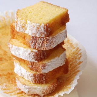 Gâteau nature au micro-onde pour un goûter rapide Dessert Micro Onde, Dessert In A Mug, Microwave Cake, Desserts With Biscuits, Microwave Recipes, Savoury Cake, Food Cakes, Mug Cake, Sweet Desserts