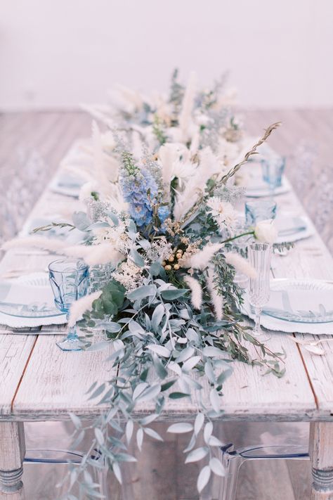 Budget Wedding Decorations, Wedding Decor Aesthetic, December Wedding Colors, Wonderland Wedding Decorations, Ice Blue Weddings, Winter Wonderland Wedding Theme, Cozy Winter Wedding, Silver Wedding Theme, Blue Silver Weddings