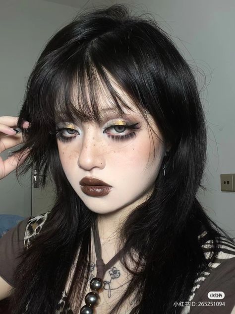 Maquillage Goth, Goth Makeup Tutorial, Goth Eye Makeup, Dark Makeup Looks, Punk Makeup, Doll Eye Makeup, Swag Makeup, Smink Inspiration, Alternative Makeup