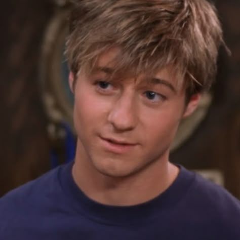 ryan atwood ben mckenzie the oc icon pfp Ryan Beatty Aesthetic, Ryan Oc, Ryan Atwood Icon, Ryan The Oc, The Oc Ryan, Ryan And Summer The Oc, Ryan Atwood The Oc, The Oc Seth Cohen, Ryan Atwood