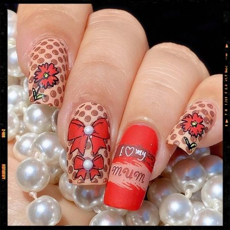 Mother’s Day Nails Art - Red Nails - Acrylic Nails Mother Day Nails Designs, Mother Day Nails, Mother’s Day Nails, Gel Nails Ideas, App Filter, Airbrush App, Nail Design Inspiration, Art Nails, Manicure Y Pedicure