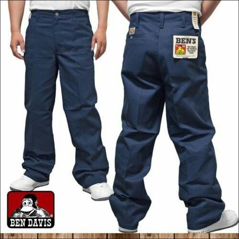 Ben Davis Pants Cholo Style Men Gangsters, Cholo Style Men, Man In Overalls, Mexican Clothing Style, Chicano Clothing, Gangster Outfit, Men In Overalls, Original Gangster, Gangster Style