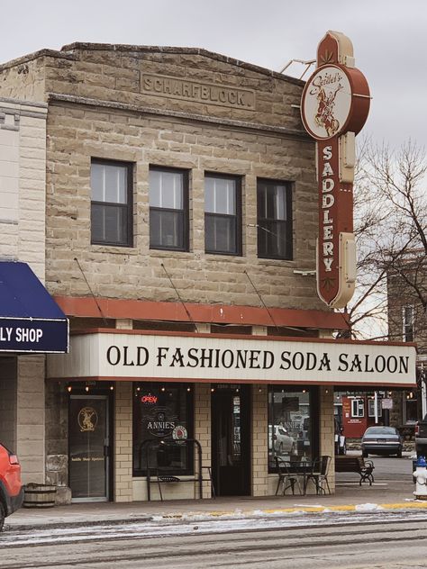 Old Fashioned Soda Saloon in Cody Wyoming Wyoming Aesthetic, Travel Montana, Western America, America Trip, Cody Wyoming, Wyoming Cowboys, Wyoming Travel, Usa Trip, American Road