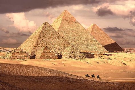 Egypt Giza Pyramids, Egypt Wallpaper, Egypt Civilization, The Pyramids Of Giza, Pyramid Of Giza, Giza Plateau, Egypt Aesthetic, Pyramids Egypt, Giza Egypt