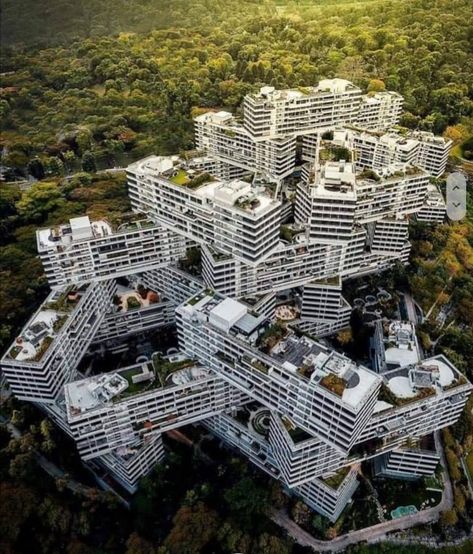 The Interlace, a vertical village in Singapore, has been crowned World Building of the Year at the World Architecture Festival! FuturistSpeaker.com #keynotespeaker #futuretrends #futureofwork #futurejobs Singapore Photos, Destination Voyage, Architecture Illustration, Futuristic Architecture, Facade House, Apartment Building, Decor Interior Design, Land Scape, Skyscraper