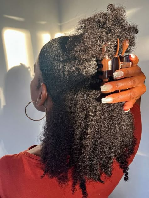 Long 4 Type Hair, Healthy Type 4 Hair, 4c Natural Hair Aesthetic, Healthy 4c Hair Aesthetic, Half Up Half Down Type 4 Hair, Long 4c Hair Aesthetic, Natural Hairstyles Type 4 Hair, Aesthetic Black Hairstyles, Hair Styles For Natural Hair Black Women