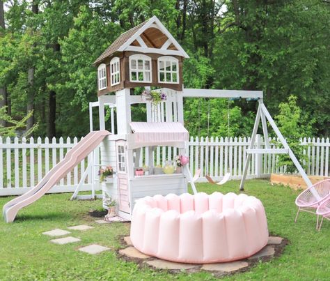 Playset Makeover, Backyard Playset, Kids Yard, Play Area Backyard, Backyard Kids Play Area, Deco Jungle, Kids Interior Design, Playhouse Outdoor, Playset Outdoor