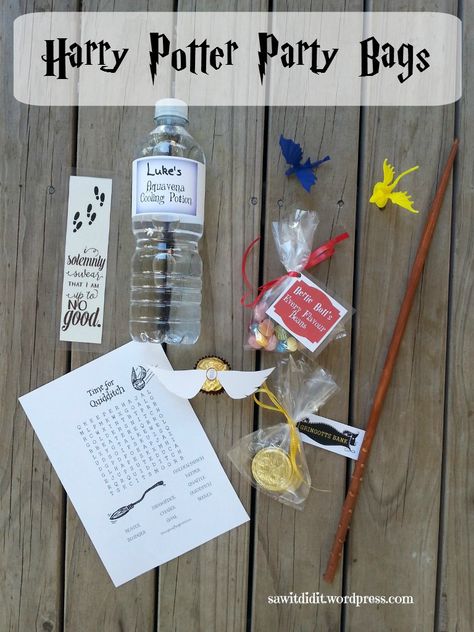 Harry Potter party bags Harry Potter Goodie Bags, Harry Potter Birthday Favors, 5 Birthday Cake, Harry Potter Theme Birthday Party, Harry Potter Favors, Harry Potter Teachers, Harry Potter Party Favors, 40 Gifts, Harry Potter Theme Birthday