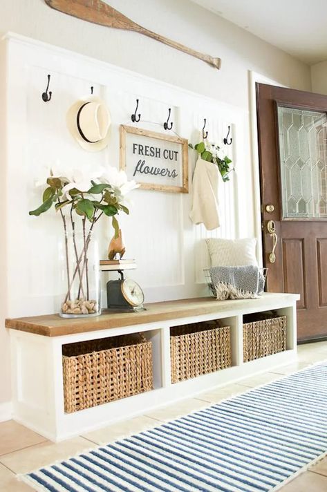 Looking for the best way to do a mudroom bench with shoe storage? Whether a built in bench, small shoe bench in your entryway, or a bench with shoe storage, we're sharing why you should AVOID drawers & baskets below your mudroom or entryway bench seat! 👉Click to see + get your FREE Room Design Guide! #mudroombenchideas #builtinmudroombench #builtinbenchseating #smallmudroomideas #shoebenchentryway #benchwithshoestoragel Vstupná Hala, Farmhouse Entryway, Foyer Decorating, Interior Modern, Farmhouse Furniture, Cool Ideas, Decor Minimalist, Night Stand, Farmhouse Living