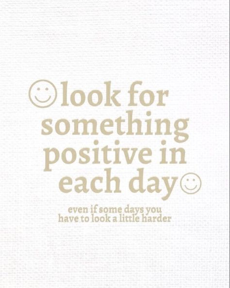 Hope everyone is having a great Monday so far and a good start to the week! Just a reminder for this week,each day might not be a good day or go as expected but try to find something positive in each day!! 🫶🏼🤎 . . #positivity #motivation #newweek #newgoals #newachievements #eachdayisablessing #eachdayisanewday #quoteoftheday #hismerciesareneweverymorning #jesuslovesyou #godisgood #reminderoftheday #motivationalcontent #seethegoodineverything #shoploved99 Mood Coffee, Coffee Vibes, Positivity Motivation, Something Positive, Have A Great Monday, Weekend Quotes, Monday Mood, Motivation Monday, Quote Motivation