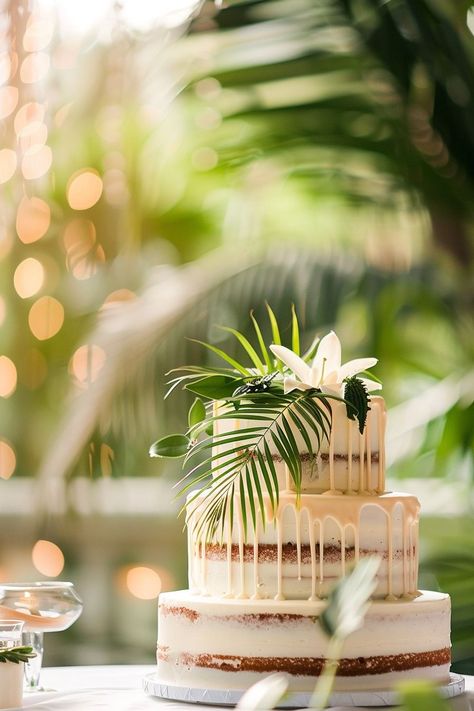 Wedding Cakes Tropical, Green And White Tropical Wedding, Jungle Wedding Cake, Tropical Cake Ideas, Tropical Wedding Cakes, Beach Wedding Cakes, Boho Tropical Wedding, Tropical Birthday Cake, Tropical Locations