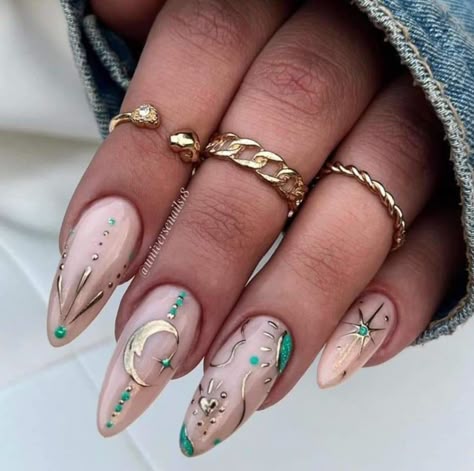 Romani Nails, Raised Nail Designs, Witchy Summer Nails, Summer Witchy Nails, Throne Of Glass Nails, Viking Nail Art, Boho Nails Designs Bohemian, Greek Inspired Nails, Nail Boho