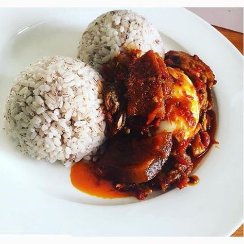 See this Instagram photo by @bridestead • 868 likes Ofada Rice, South African Dishes, African Recipes Nigerian Food, Food Rice, Nigerian Recipes, Rice White, African Cooking, Nigerian Food, Rice Grain