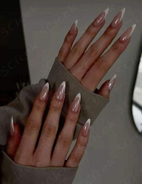 Nails inspo Elegant Almond Nails, Trendy Almond Nails, Classy Acrylic Nails, Upgrade Your Look, Elegant Nails, Fire Nails, Classy Nails, Pretty Acrylic Nails, Chic Nails