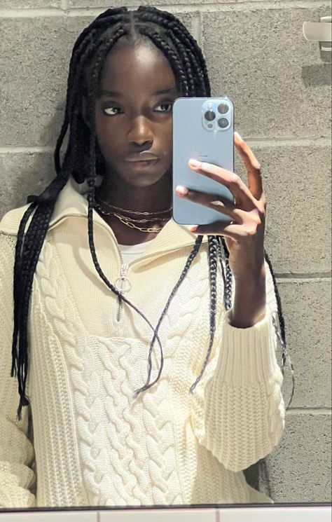 Fall Mirror, Maty Fall, Afrocentric Beauty, Black Feminity, Black Girlhood, Face Structure, Teenage Life, Dark Skin Beauty, Box Braids Styling