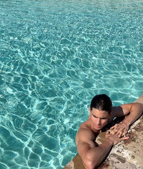 GERARD SABÉ (@gerardknows) posted on Instagram • Jun 16, 2020 at 8:23pm UTC Pool Picture Ideas Instagram, Pool Picture Ideas, Bod Aesthetic, Mc Dreamy, Hot Surfers, Greece Pictures, Picture Ideas Instagram, Surfer Boy, Book And Magazine Design