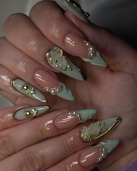 year of the dragon!!! that’s me😌🐉🌟 Happy New Year✨ #gelxnails #gelx #gelxnailtech #nailtech #newyearsnails #nyenails #yearofthedragon… | Instagram Jade Nails, Nails With Gold, Edgy Nails, Her Nails, Pretty Gel Nails, Unique Acrylic Nails, Prom Nails, Fire Nails, Dream Nails