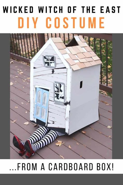 Wizard Of Oz Halloween Costumes, Wizard Of Oz Tornado, Wizard Of Oz Costumes Diy, Halloween Yard Props, Wicked Witch Of The East, Wizard Of Oz Decor, Creative Halloween Costumes Diy, Cardboard Costume, Diy Couples Costumes