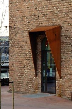 Galleri Trafo - entrance canopy using Corten Steel. Beautiful details! #CortenSteel #architecture #design #detail Shade Outdoor, Luxury Ideas, Deck Canopy, Bed Luxury, Backyard Canopy, Garden Canopy, Pergola Attached To House, Door Canopy, Steel Canopy