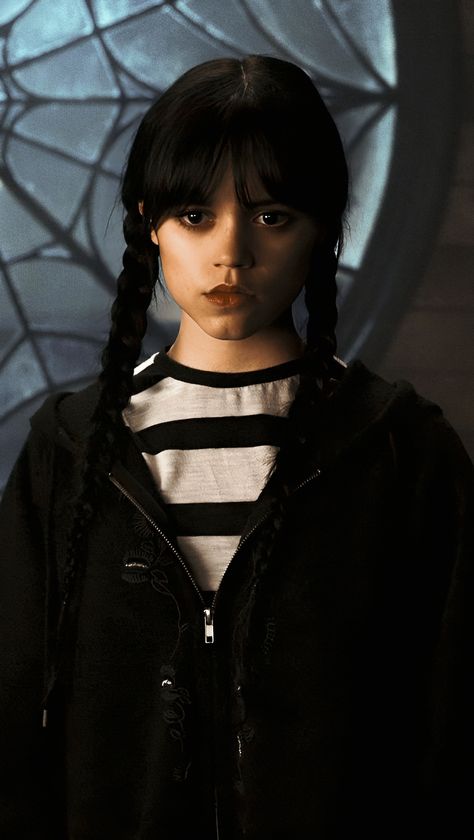 Wensday Adam, Jennifer Ortega, Wednesday Series Wallpaper, Wensday Adams, Fall Wallpaper Tumblr, Ted Cassidy, Wednesday Series, Addams Familie, Wednesday Addams Costume