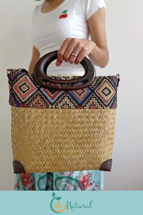 Purse With Wooden Handles, Bag With Wooden Handles, African Bag, Wicker Purse, Wooden Bag, Unique Handbags, Bamboo Bag, Woven Handbags, Straw Tote Bag