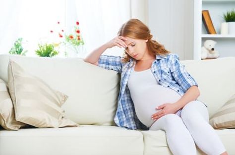 Childbirth Fears During Pregnancy - 12 Most Common Fears Gas During Pregnancy, Rib Pain, دورة شهرية, Common Fears, Early Pregnancy, Mang Thai, Unborn Baby, Mom Junction, Pregnancy Pillow