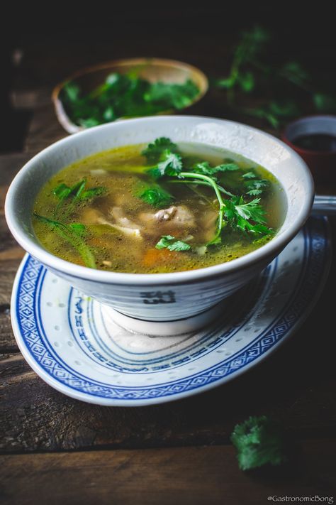 Chinese Clear Soup Recipe, Clear Soup Recipe, Kid Friendly Soup, Chinese Sauces, Chicken Vegetable Stew, Healthy Stew, Healthy Chicken Soup, Vegetarian Stew, Japanese Chicken