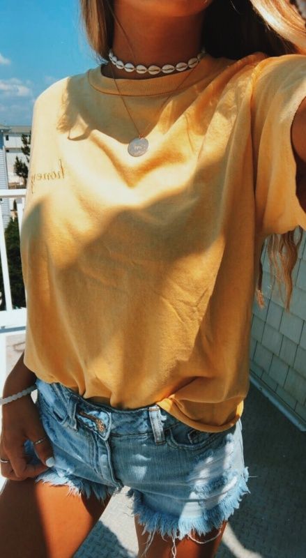 pinterest- ✌︎caitmillerr Surfergirl Style, Vsco Outfits, Top Summer Outfits, Summer Fashion For Teens, Trendy Swimwear, Cycling Art, Clothing Stores, Inspired Outfits, Cute Summer Outfits