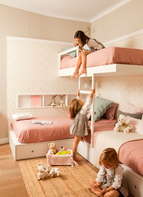 Bunk Beds Small Room, Design Ložnic, Triple Bunk Beds, Modern Bunk Beds, Shared Kids Room, Bunk Beds With Stairs, Bunk Bed Designs, Shared Bedroom, Shared Room