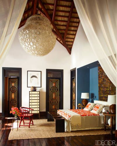 The bed in the master bedroom is dressed with hand-embroidered Mexican textiles. Caribbean Style, Decoration Originale, Beautiful Bedrooms, Elle Decor, Luxurious Bedrooms, Home Fashion, Dominican Republic, My Dream Home, Interior Designer