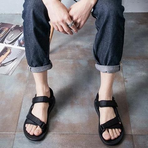 Black Sandals Outfit, Men Shoes With Jeans, Jordan Shoes For Men, Sewing Men, Mens Vans Shoes, Cycling Shoes Women, Minimalist Fashion Men, Men Shoes Formal, Mens Summer Shoes